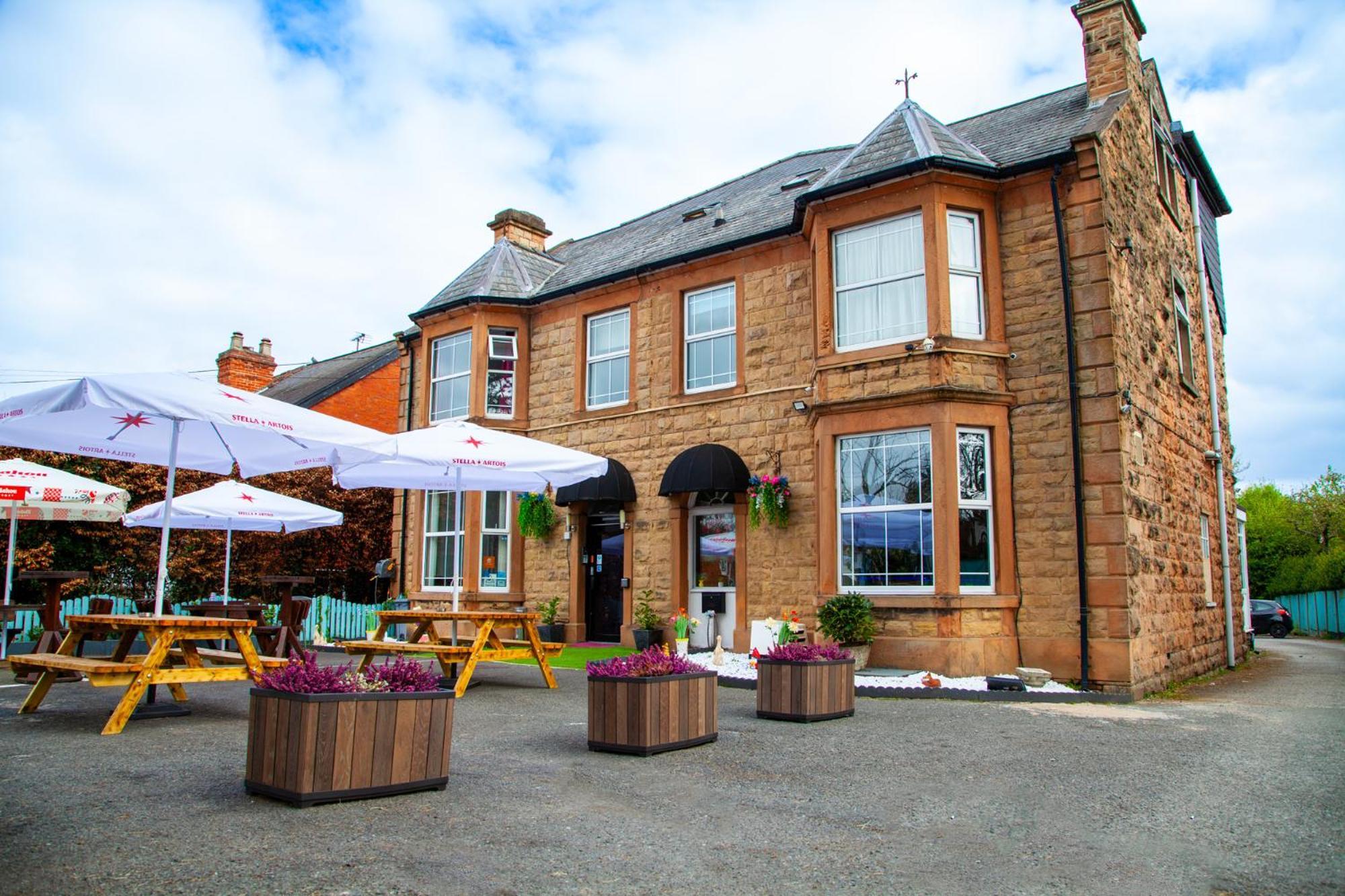 Pine Lodge Hotel & Restaurant Mansfield Exteriör bild